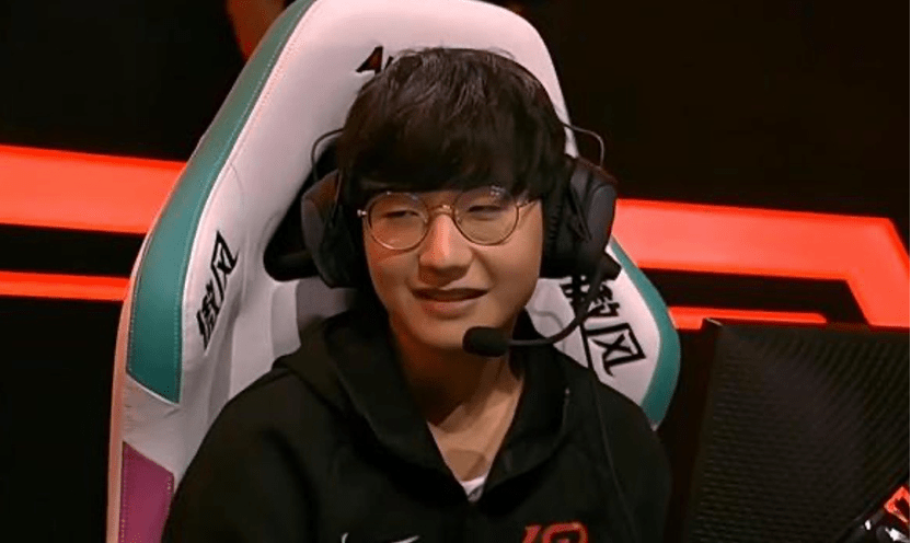 开云下载-MAD轻取G2，BDD开启传奇时刻强强对话入围赛，留下经典瞬间